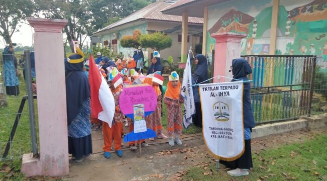 TKIT Al Hiya Sambut Ramadhan Dengan Melaksanakan Pawai(Madan)