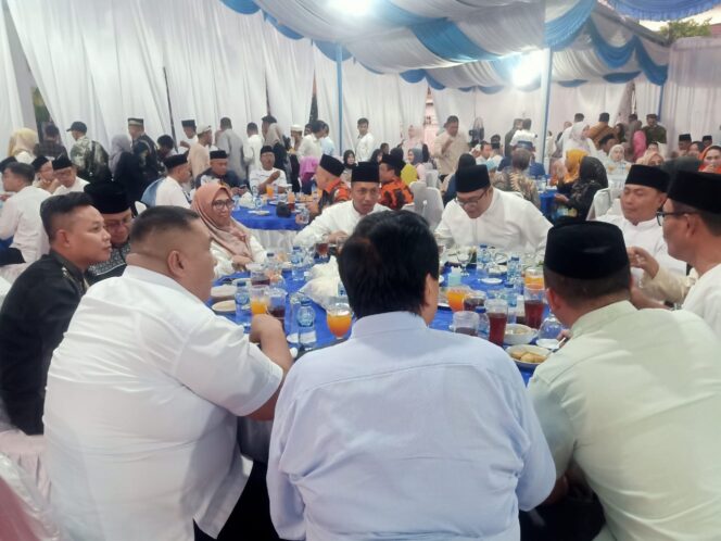 
					Bupati dan Wakil Bupati Deli Serdang Gelar Buka Puasa Bersama, Perkuat Kebersamaan di Bulan Ramadhan