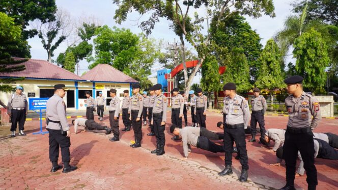 
					Wakapolres Langkat Gelar Gaktiblin Internal