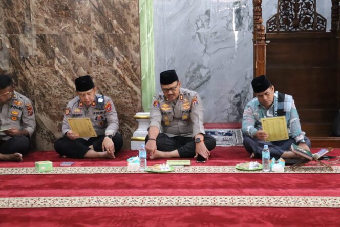 
					Polres Langkat Gelar Doa dan Dzikir, Sinergi Hati antara Sesama Anggota Polri