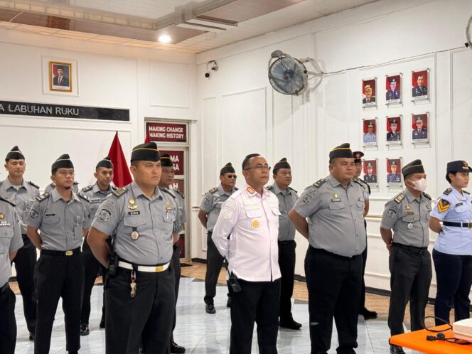 
					Lapas Labuhan Ruku Apel Bersama Pegawai Kemenkumham secara Virtual