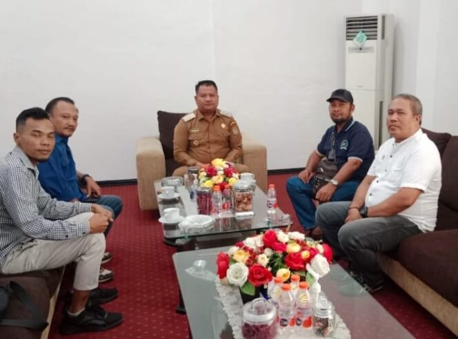 
					Wabup Asahan Terima Kunjungan PW IWO Sumut, Janji Hadir Dipelantikan