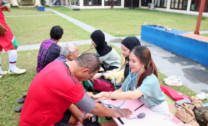 
					Komunitas Kawan Hebat Health Lifestyle dan Sustainable Kota Jambi Volunter Kesehatan Gratis