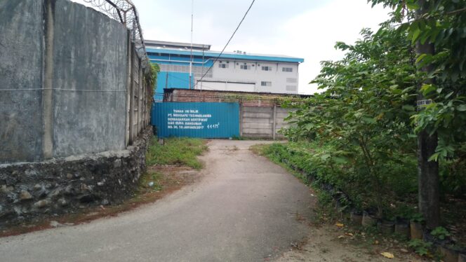 
					Warga Keluhkan Dampak Lingkungan dari Aktivitas Pabrik di Buntu Bedimbar