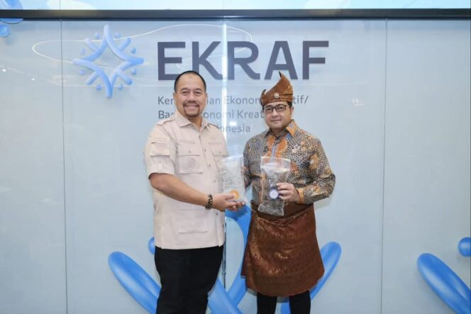 
					Dorong Pertumbuhan Ekonomi, Bupati Batu Bara Audiensi dengan Menteri Ekraf RI