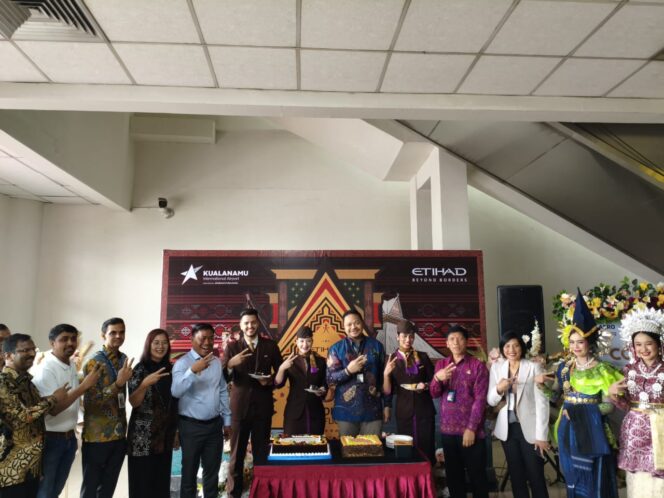 
					Inaugural Flight Etihad Airways Abu Dhabi – Kualanamu