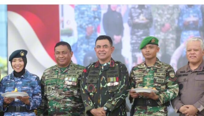 
					Plt. Kapolres Pelabuhan Belawan Hadiri Peringatan HUT TNI Ke-80 Di Lapangan Merdeka Medan