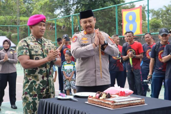 
					HUT Korps Marinir ke-80, Polres Langkat Beri Surprise