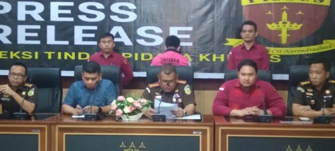 
					Kejari Langkat Tetapkan Eks Kadisdik dan Kasi Sapras Sebagai Tersangka