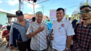 PaianPurba SH Sambagi Warga Terdampak Banjir dan Berikan Bantuan Kemanusiaan