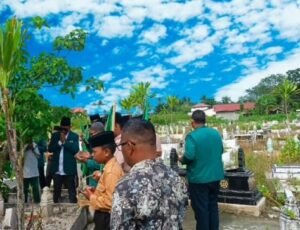 Peringati HUT Alwashliyah Ke-95,PD Alwashliyah Tanjungbalai Ziarah Kubur