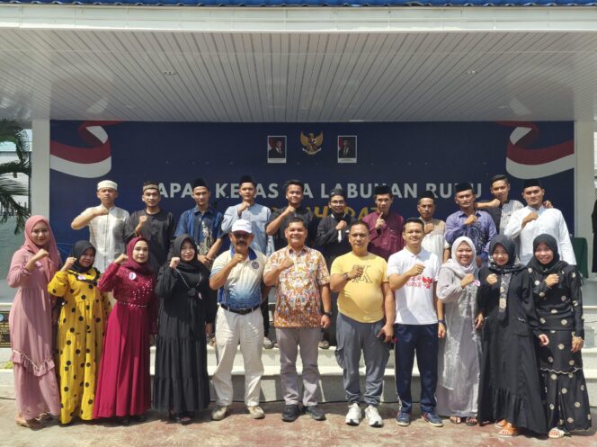 
					Penuh Nuansa Religi, Warga Binaan Lapas Labuhan Ruku Unjuk Bakat di Lomba Pop Song Religi