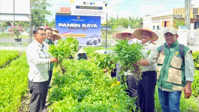 
					Panen Raya Serentak, Lapas Labuhan Ruku Tegaskan Komitmen Dukung Ketahanan Pangan Nasional dan Solidaritas Sosial