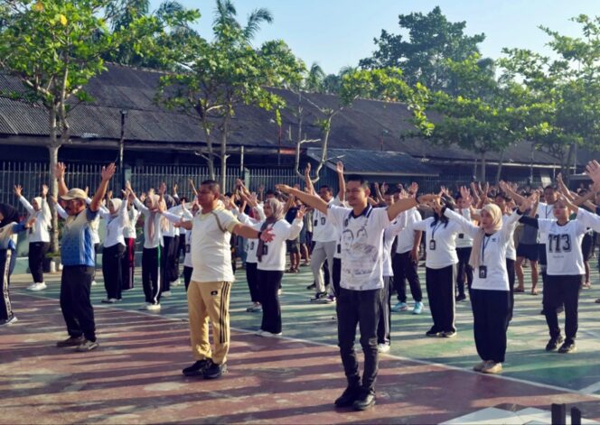 
					Perkuat Kesehatan Jasmani dan Rohani, Lapas Labuhan Ruku Laksanakan Senam Pagi Bersama