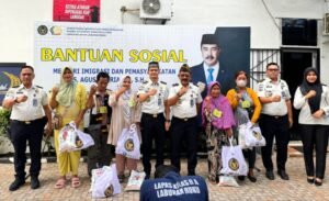 Ringankan Beban Keluarga Warga Binaan, Lapas Labuhan Ruku Bagikan Bantuan Sosial