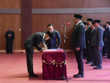 Bupati Deli Serdang lantik 402 Kepala sekola (senin 9/2/2026) sumber foto kominfo Deliserdang.