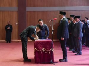Bupati Deli Serdang Rombak Manajemen Pendidikan, 7 Pengawas dan 402 Kepala Sekolah Dilantik