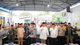 Foto bersama Bupati Batu bara dalam acara buka bersama dengan kejaksaan negeri batu bara. (13/3) umarul.