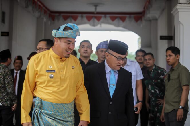 
					Wakil Bupati Batu Bara Hadiri Sidang Paripurna Hari Jadi ke-80 Tahun Kabupaten Asahan