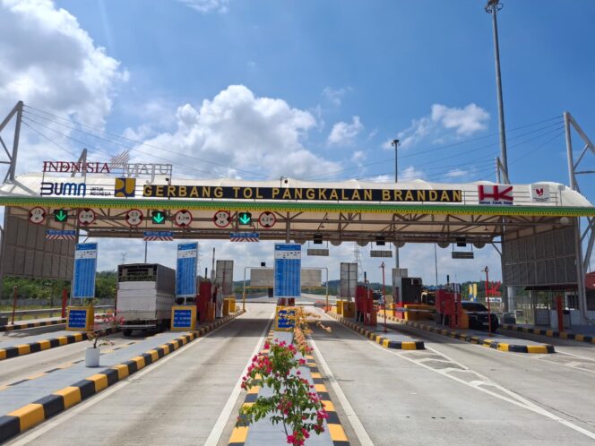 
					Jelang Lebaran, Hutama Karya Divisi Operasi dan Pemeliharaan Jalan Tol Regional Sumbagut Maksimalkan Kenyamanan Pemudik