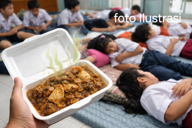
					Foto ilustrasi menu MBG Tak Layak Konsumsi