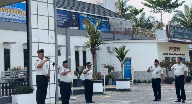 
					Apel Pagi Lapas Labuhan Ruku, Kalapas : Perketat Pengawasan