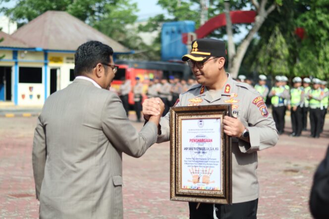 
					Tangani Kasus Anak Secara Humanis, Polres Langkat Raih Penghargaan Komnas PA