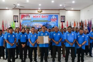 Bupati Deli Serdang, dr H Asri Ludin Tambunan menghadiri peringatan Hari Buruh Internasional (May Day) Kabupaten Deli Serdang Tahun 2026 di Balairung Pemerintah Kabupaten Deli Serdang, Lubuk Pakam, Senin (4/5/2026).