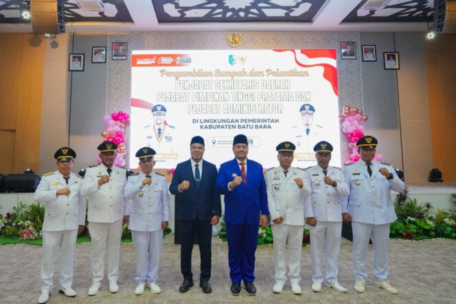 
					Bupati Batu Bara Lantik 33 Pejabat Pimpinan Tinggi Pratama dan Pejabat Administrator