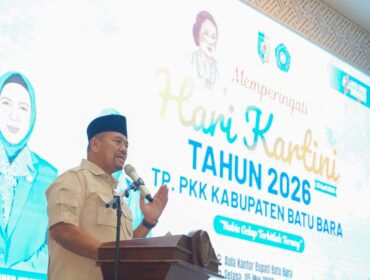 Bupati Batu Bara H. Baharuddin Siagian, SH, M.Si., menghadiri peringatan Hari Kartini Tahun 2026 yang diselenggarakan Pemerintah Kabupaten Batu Bara di Aula Kantor Bupati Batu Bara,