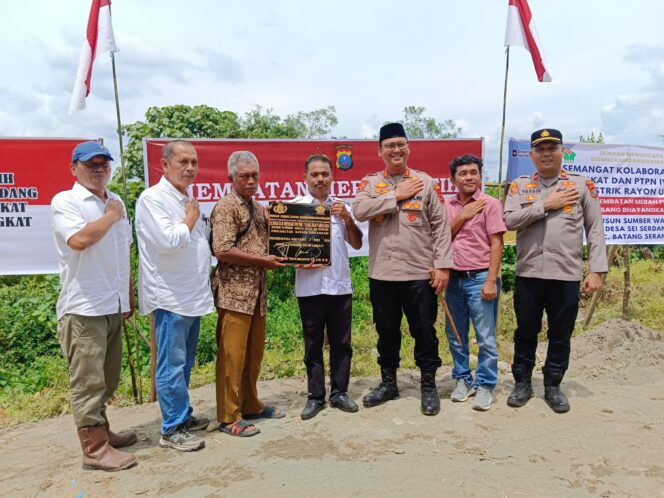 
					Kapolres AKBP David Resmikan Jembatan Merah Putih Presisi Sang Bhayangkara