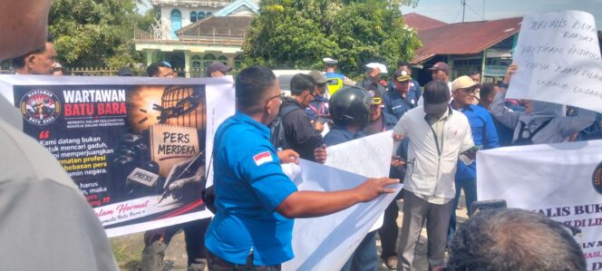 
					Aksi Wartawan Batu Bara di Lapas Labuhan Ruku Tuntut Transparansi dan Kebebasan Pers