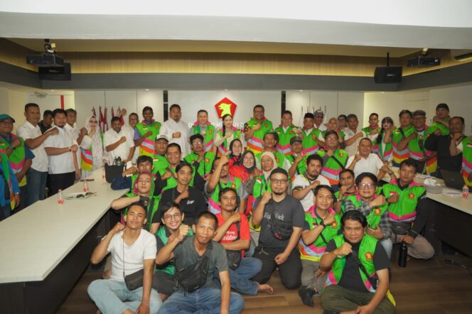 
					Bupati Deli Serdang Temui KOJIRA di Kantor Gerindra Sumut, Bahas Kesejahteraan Ojol dan Penguatan UMKM