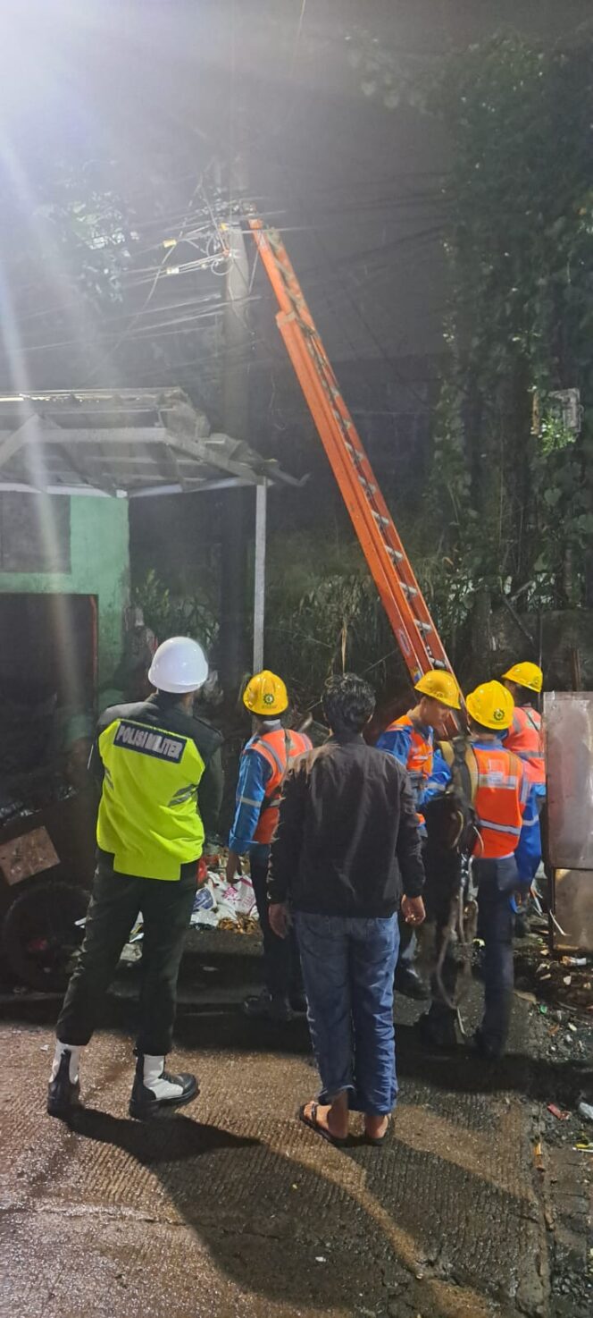 
					Sinergi PLN UP3 Bogor-TNI/Polri, Puluhan THM Liar di Ciluar Terindikasi Gunakan Arus Listrik Ilegal Disikat