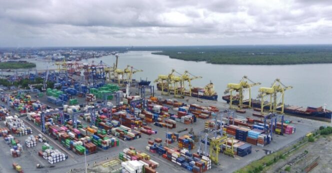 
					Pertumbuhan Arus Peti Kemas Internasional Tembus 11%, Sinyal Positif Ekonomi Indonesia