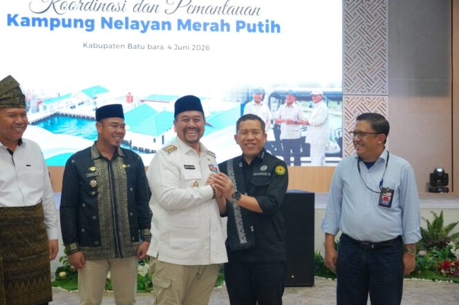 
					Bupati Batu Bara H.Baharuddin Komitmen Perkuat Sektor Kelautan Dan Perikanan