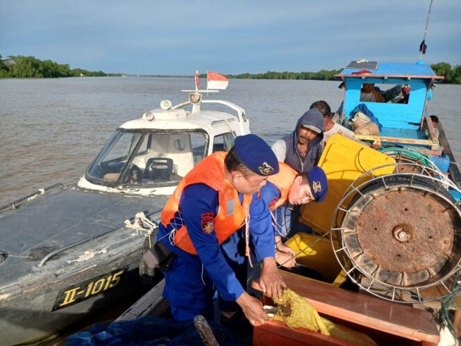 
					Jaga Kamtibmas Perairan Tanjung Balai, Sat Polairud Gelar Patroli Laut