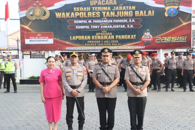 
					Polres Tanjungbalai Gelar Upacara Sertijab Wakapolres Dan Kenaikan Pangkat Personel