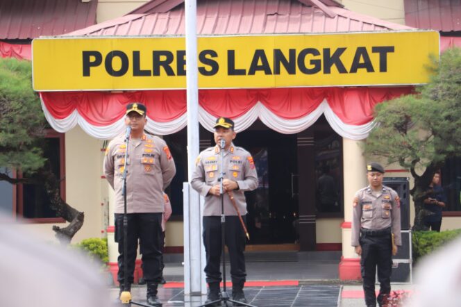 
					AKBP Hannry PH Tambunan Resmi Gantikan AKBP David Triyo Prasojo Sebagai Kapolres Langkat