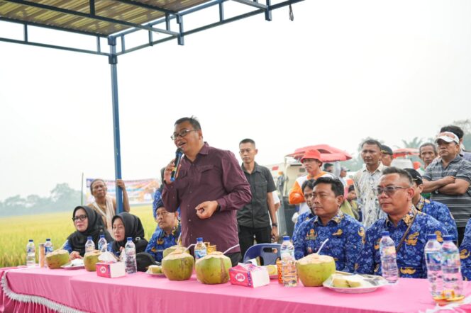 
					Dari Alsintan hingga Lumbung Padi, Bupati Deli Serdang Perkuat Dukungan untuk Petani Desa Sidoarjo II Ramunia