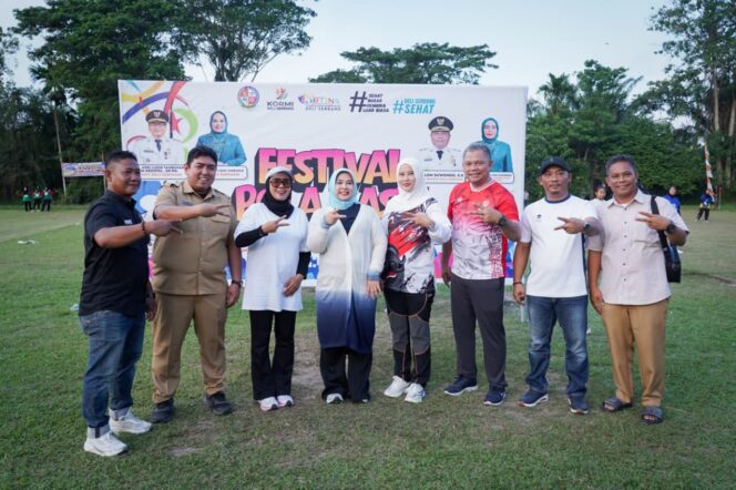 
					Festival Bola Kasti Antar Ibu-ibu Meriah, Ketua TP PKK Tekankan Sportivitas