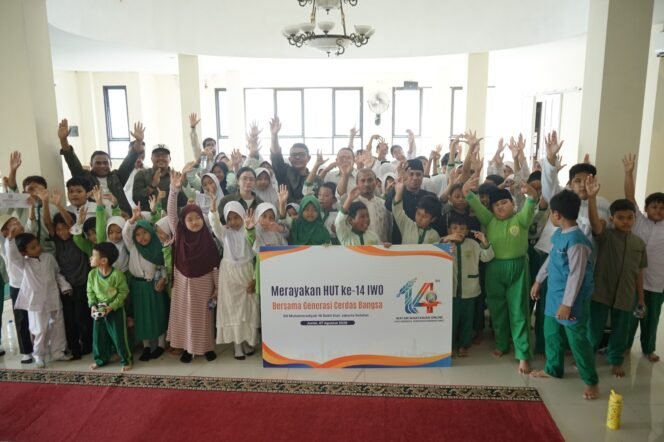 
					Perayaan HUT ke 14, PP IWO Bagikan Bea Siswa Untuk 8 Siswa SD Muhammadiyah 16 Jaksel