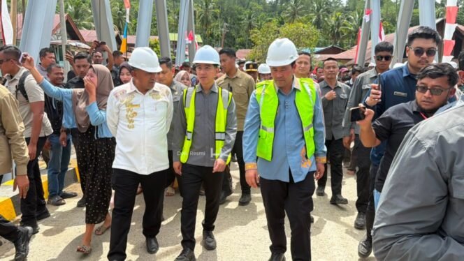 
					WAKIL PRESIDEN RI TINJAU PROSES REHABILITASI JEMBATAN LUMUT, DORONG PENGUATAN KONEKTIVITAS DI ACEH