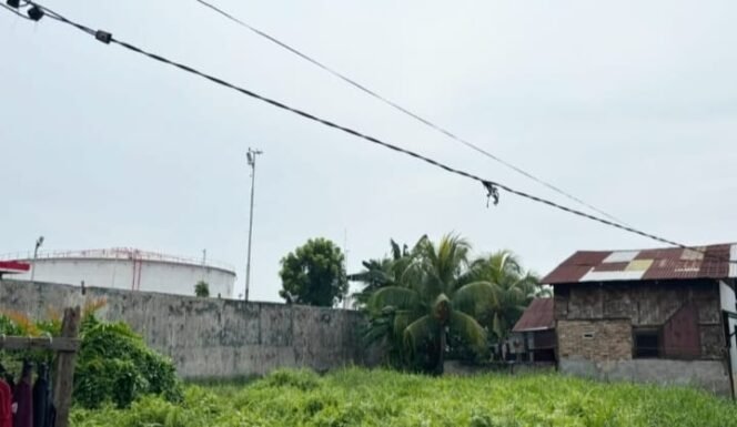
					Resah Akibat Aroma BBM Dan Bahaya Kebakaran, Warga Minta Pertamina Tanggung Jawab