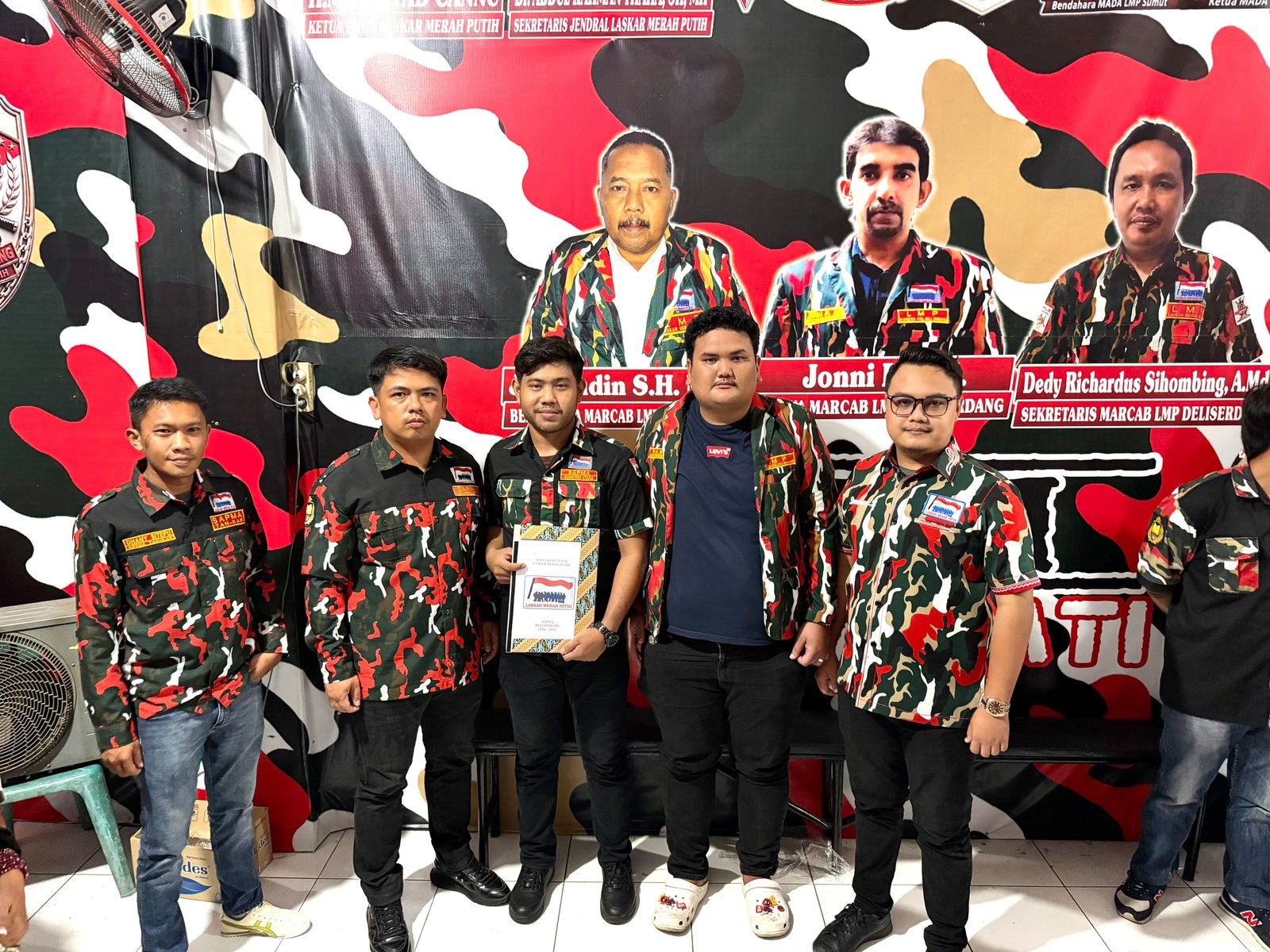 Marcab LMP Deliserdang serahkan SK Definitif Kepada Haykal AL Kindi Fachruqi Sebagai Ketua Baru