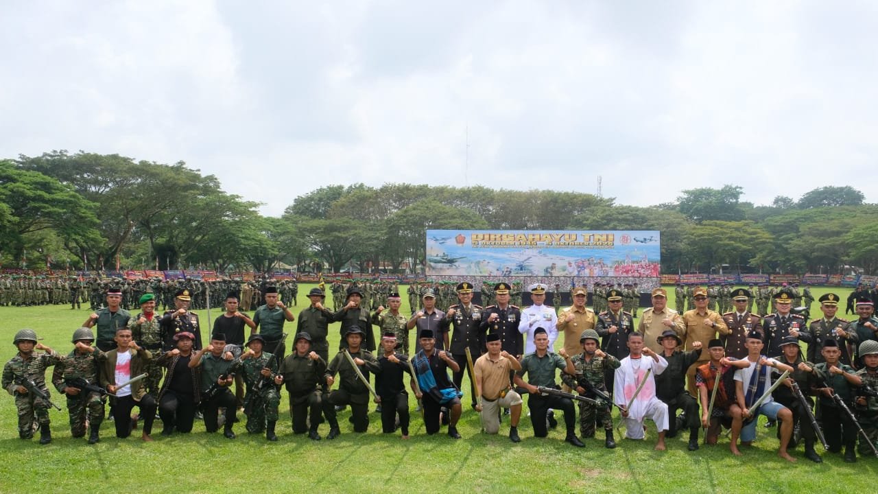 Kapolres Tanjung Balai Hadiri Upacara HUT ke- 81 TNI di Kisaran
